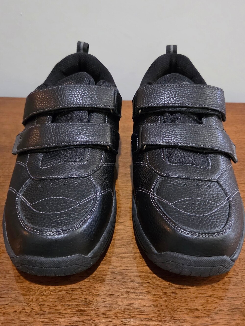 Men's Leather OrthoFeet Black 2 Strap Athletic Hook and Loop Shoe Size 10W